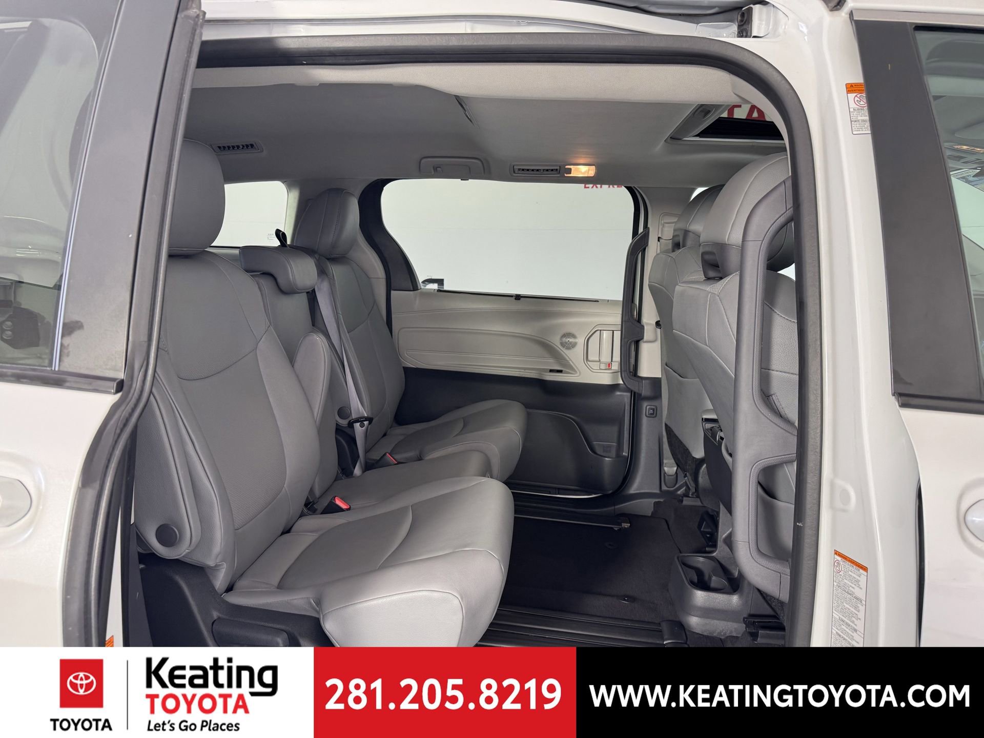 Certified 2024 Toyota Sienna XLE FWD image 20