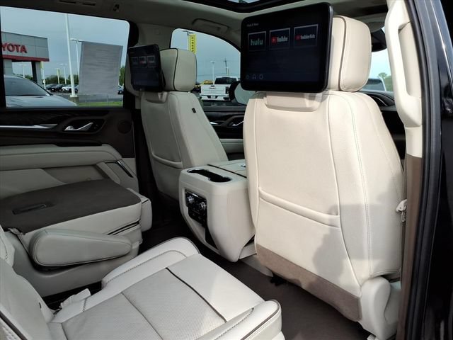 Used 2023 GMC Yukon Denali w/ Advanced Technology Package AWD/4WD image 23