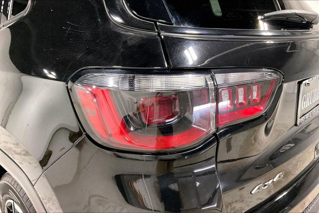 Used 2024 Jeep Compass Trailhawk AWD/4WD image 38