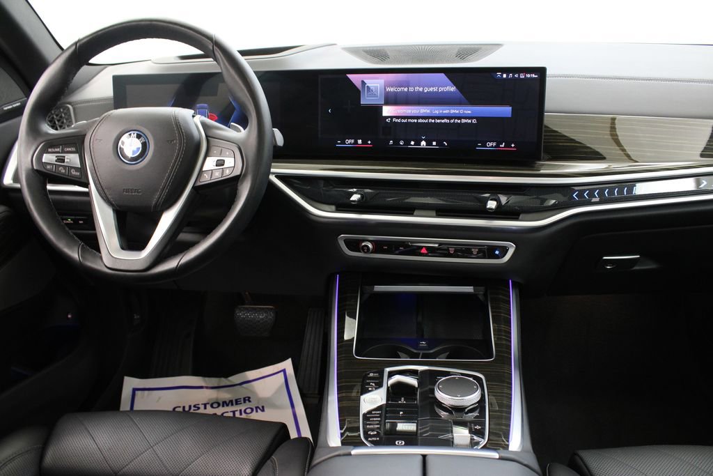 Used 2024 BMW X5 xDrive50e AWD/4WD image 9
