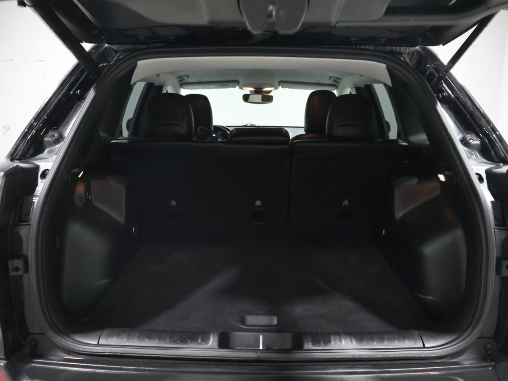 Used 2021 Jeep Cherokee Latitude Lux w/ Comfort/Convenience Group image 5