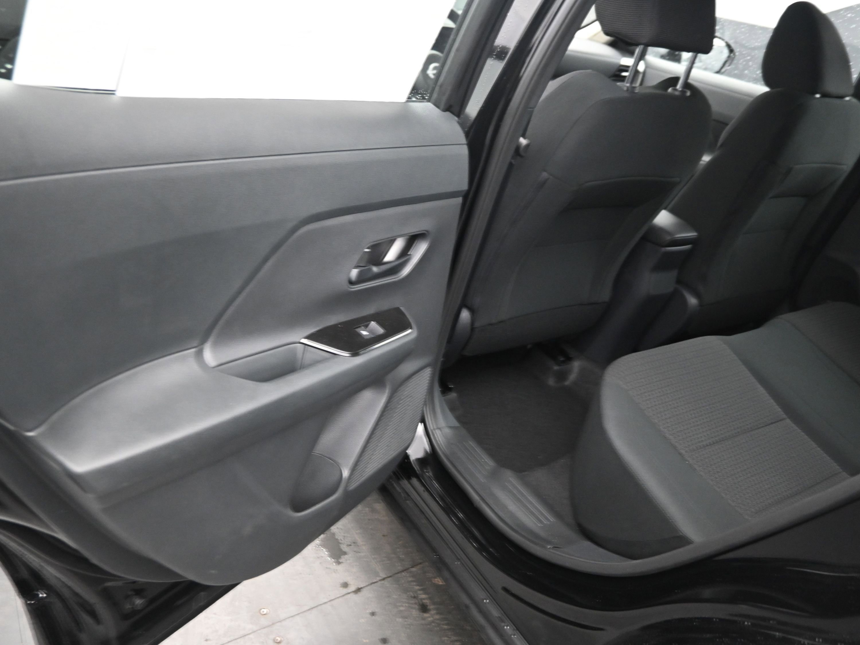 New 2026 Nissan Kicks S image 17