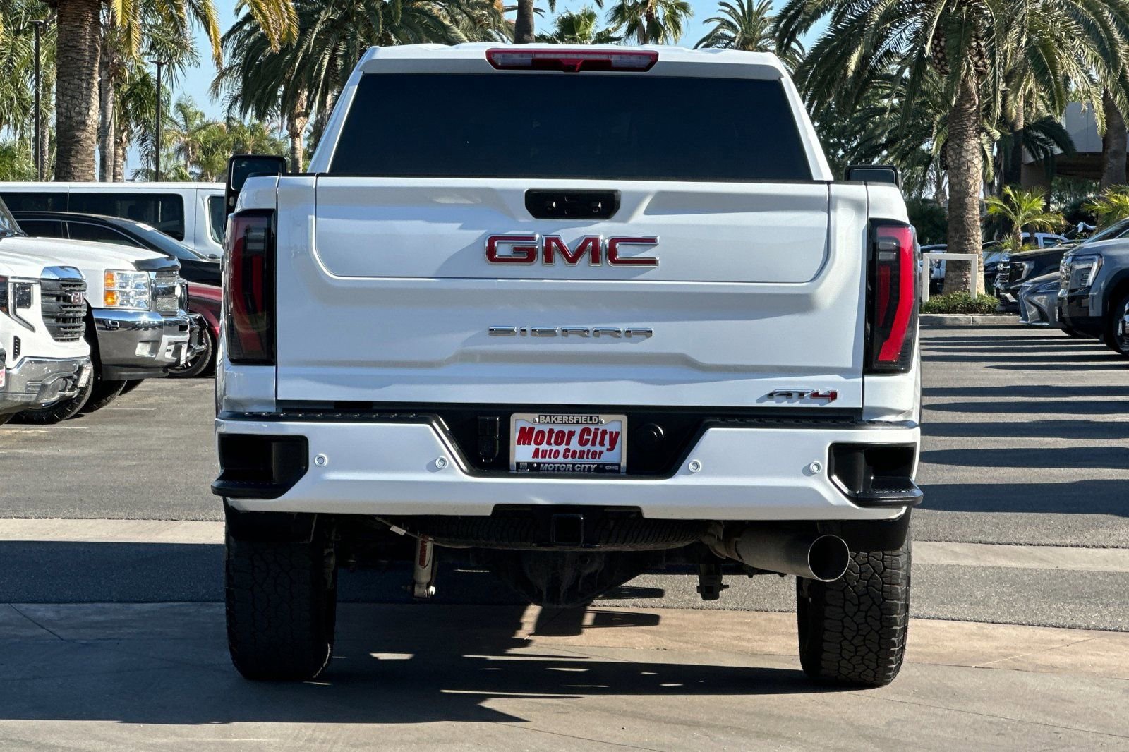 Certified 2025 GMC Sierra 2500 AT4 AWD/4WD image 5