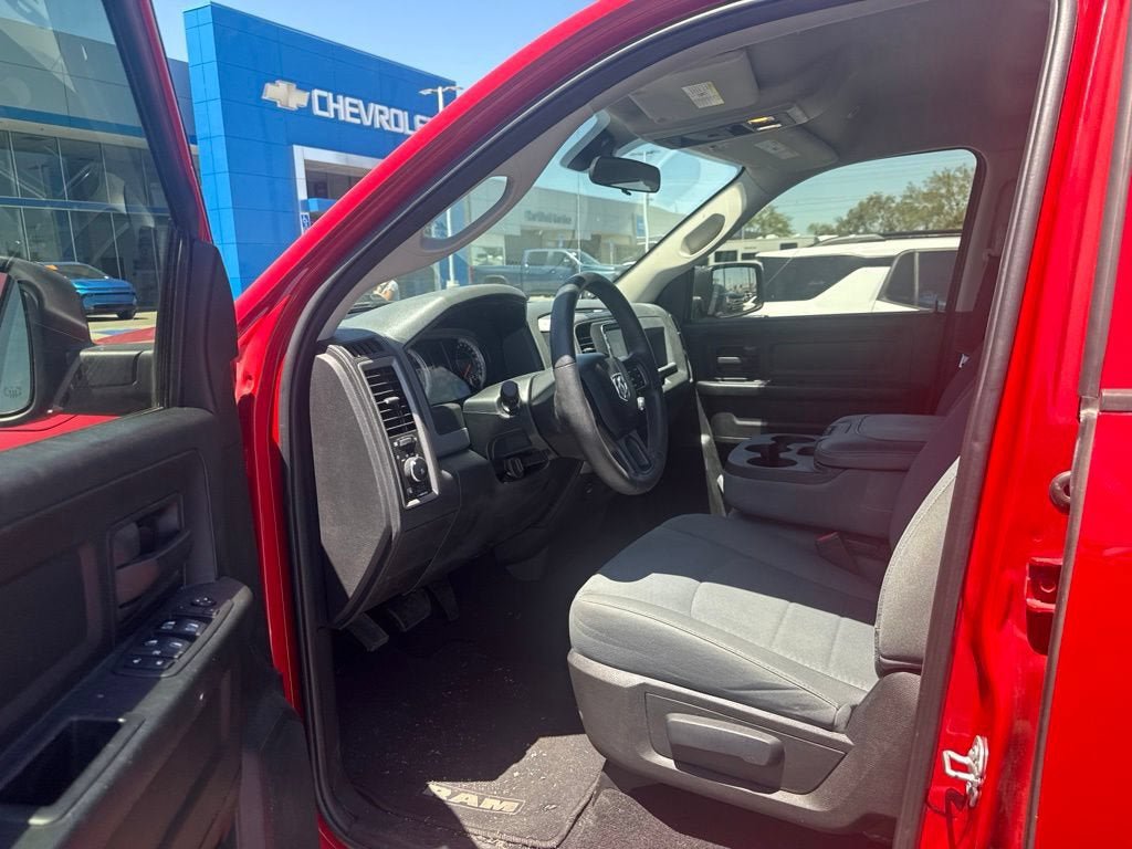 Used 2018 RAM 1500 Express RWD image 6