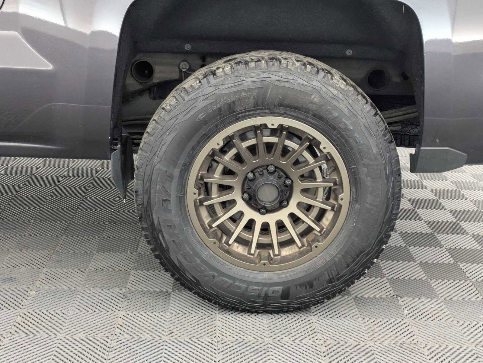 Used 2015 Chevrolet Silverado 1500 LTZ Z71 w/ LTZ Plus Package image 15