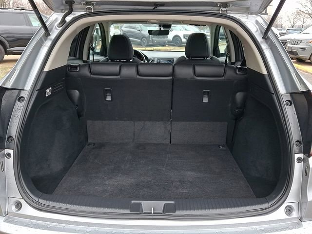 Used 2020 Honda HR-V Touring image 28