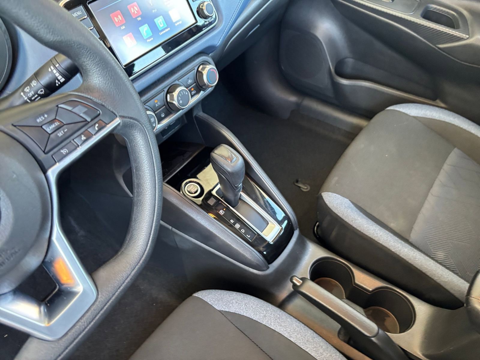 Used 2025 Nissan Versa SV FWD image 41