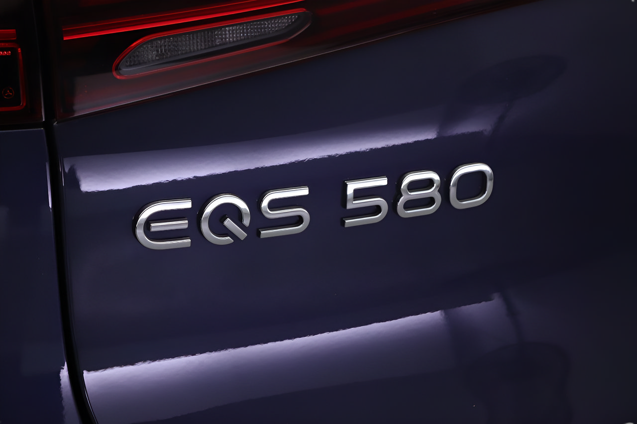 Certified 2023 Mercedes-Benz EQS 580 4MATIC SUV image 19