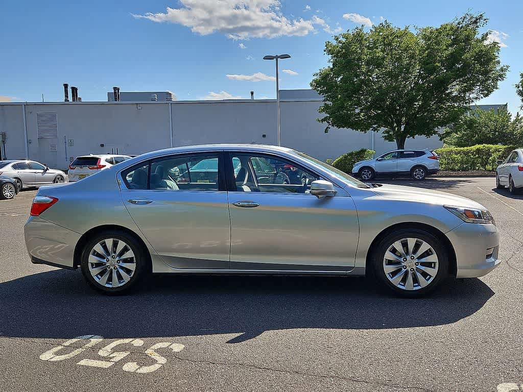 Used 2013 Honda Accord EX image 32