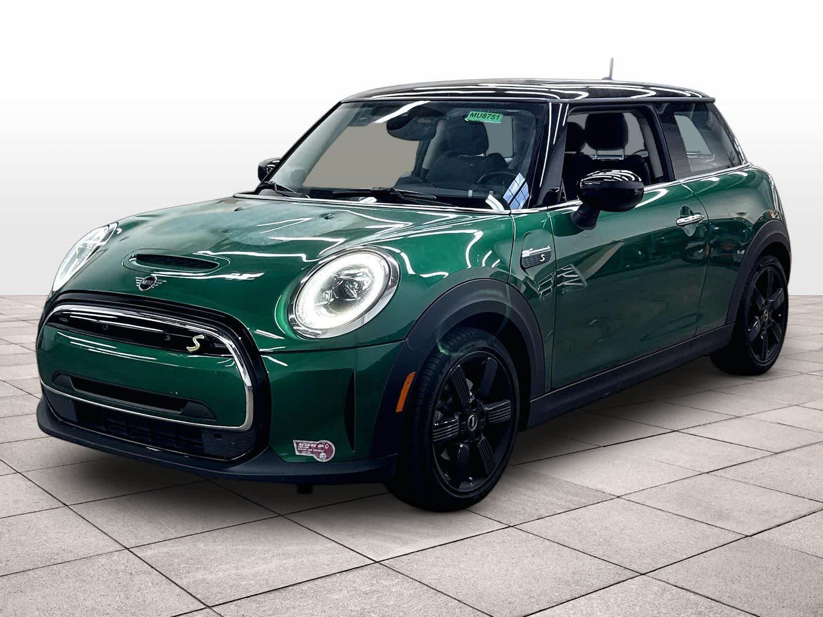 Used 2024 MINI Cooper SE FWD image 1