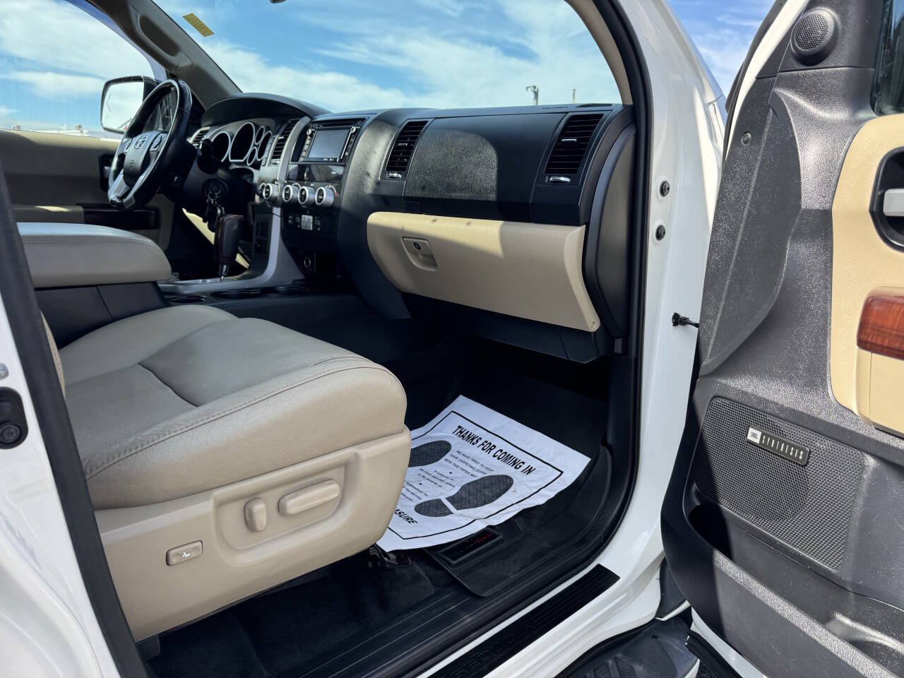 Used 2014 Toyota Sequoia Platinum AWD/4WD image 42