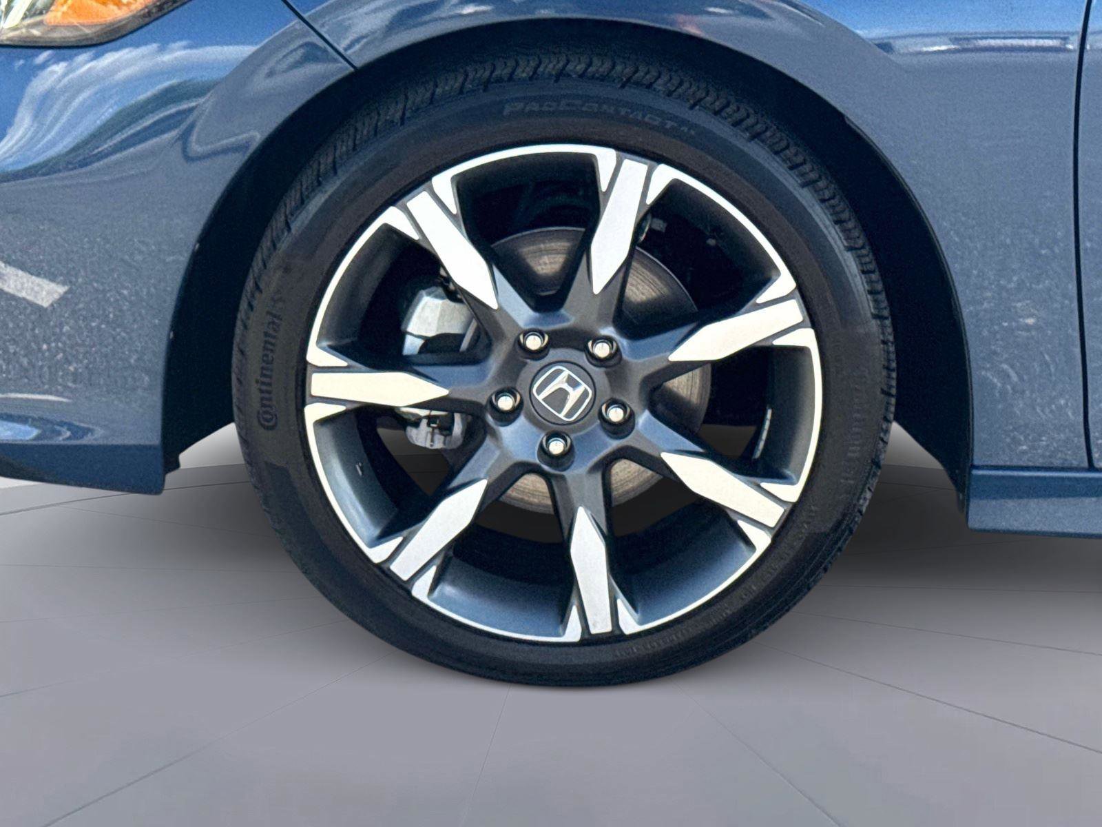 Certified 2025 Honda Civic Sport Touring image 11