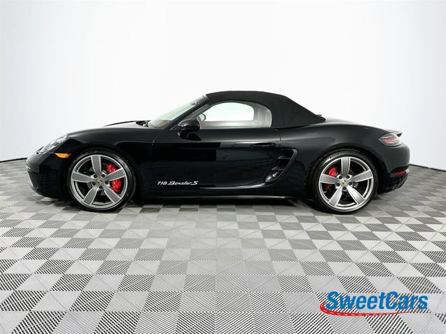 Used 2025 Porsche 718 Boxster S RWD image 12