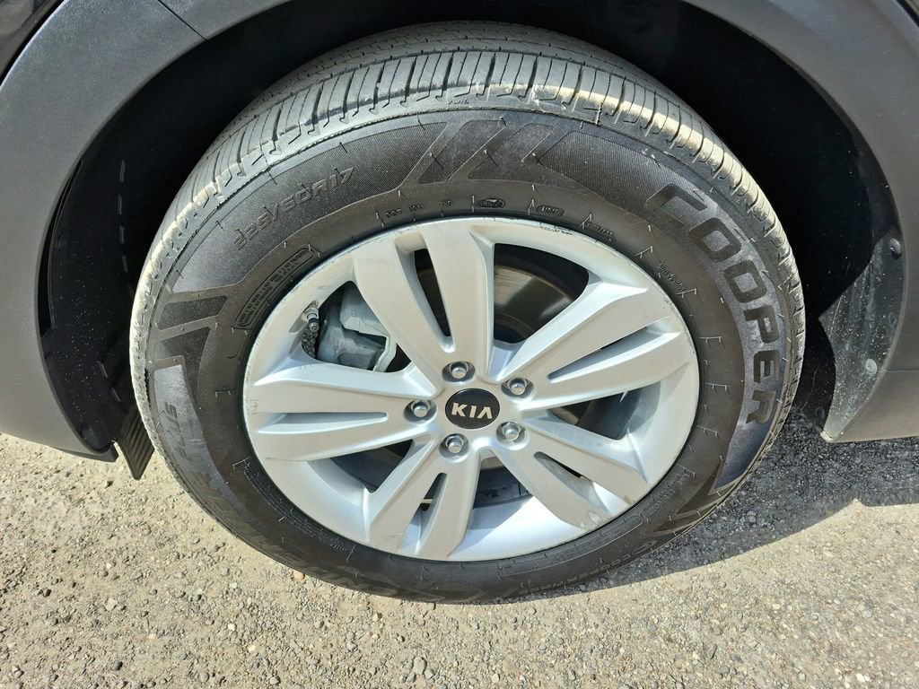 Used 2019 Kia Sportage LX image 9