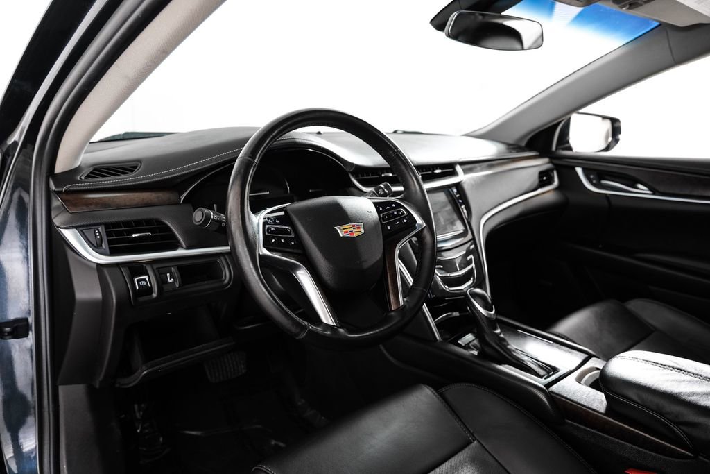 Used 2019 Cadillac XTS Luxury image 2