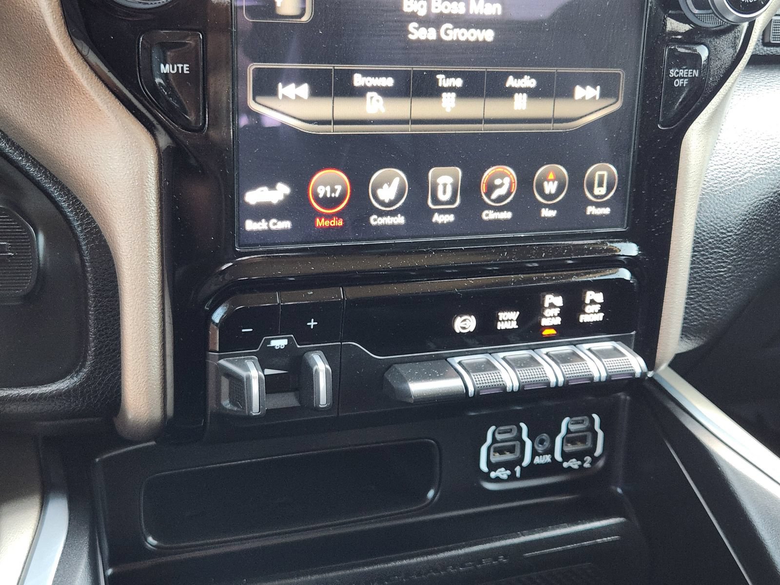 Used 2021 RAM 3500 Laramie AWD/4WD image 21