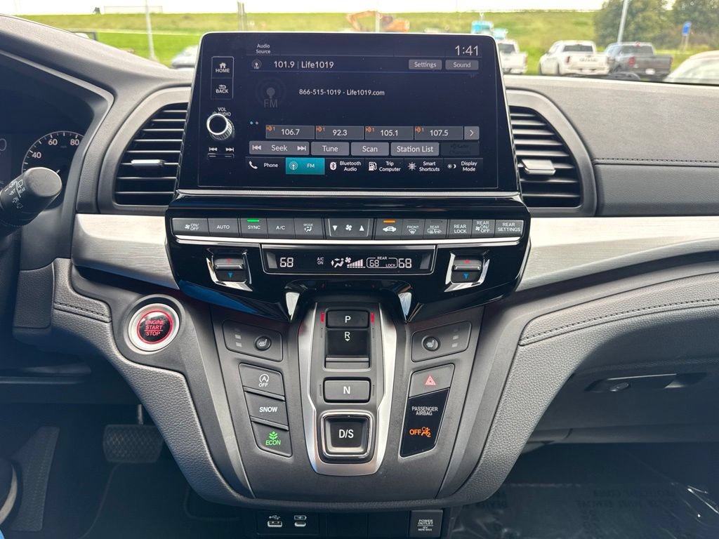 Used 2025 Honda Odyssey Sport-L image 3