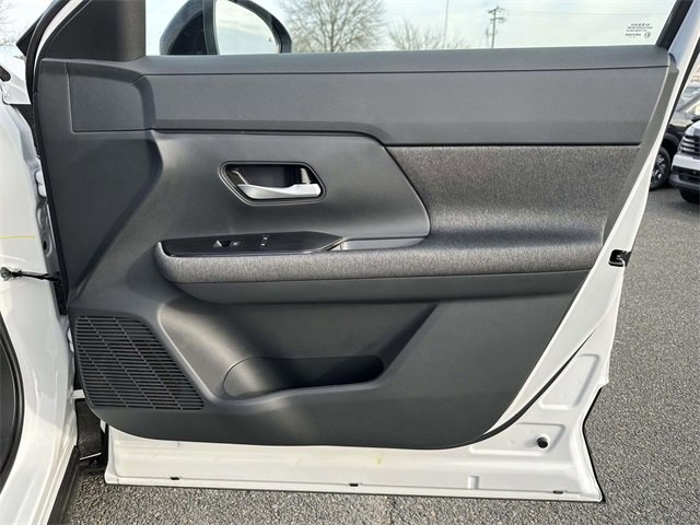 New 2026 Nissan Kicks SV w/ Cold Weather Package image 8