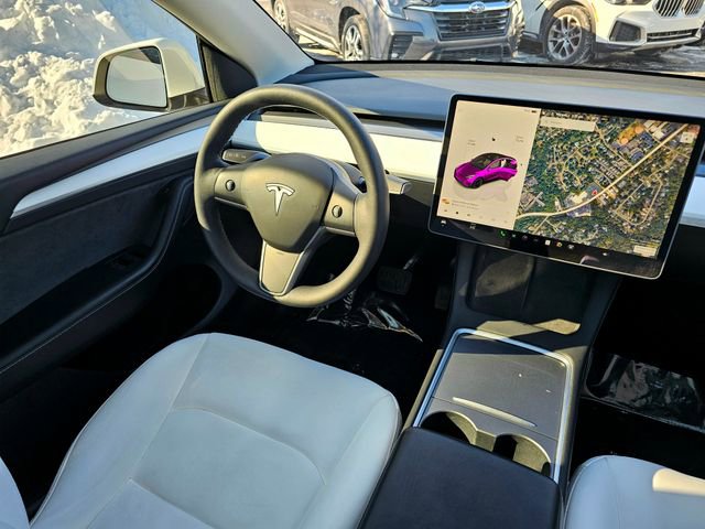 Used 2023 Tesla Model Y Long Range image 29