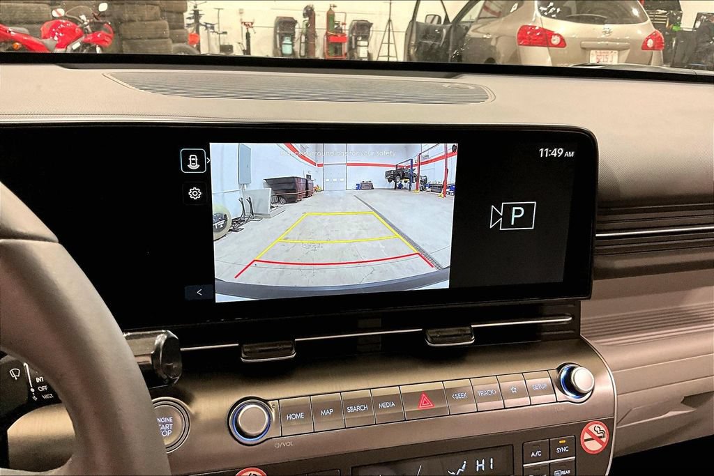 Used 2025 Hyundai Kona SEL AWD/4WD image 18