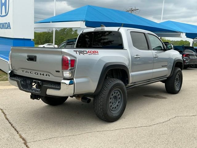 Used 2023 Toyota Tacoma TRD Off-Road AWD/4WD image 3