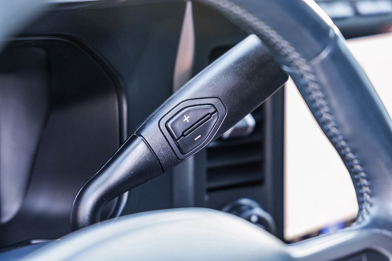 Used 2023 Ford F250 Limited w/ FX4 Off-Road Package image 20