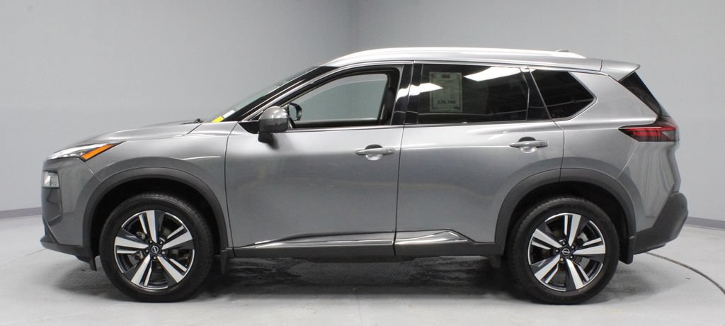 Used 2023 Nissan Rogue SL AWD/4WD image 7