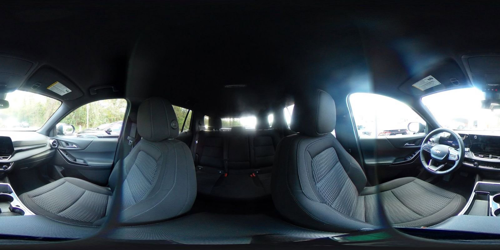 Used 2025 Chevrolet Equinox LT FWD image 42