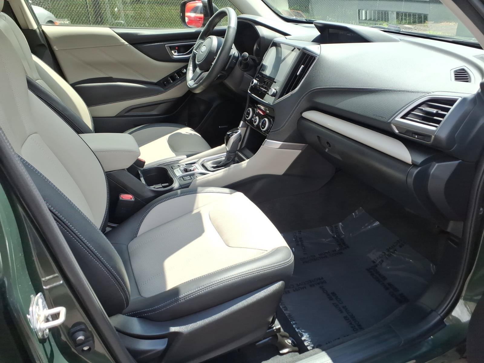 Used 2023 Subaru Forester Limited AWD/4WD image 30
