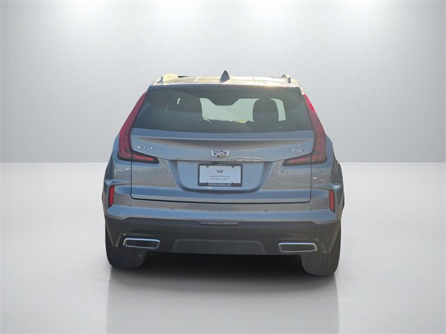 Used 2025 Cadillac XT4 Premium Luxury image 6