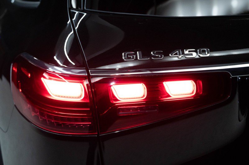 Certified 2026 Mercedes-Benz GLS 450 4MATIC image 9
