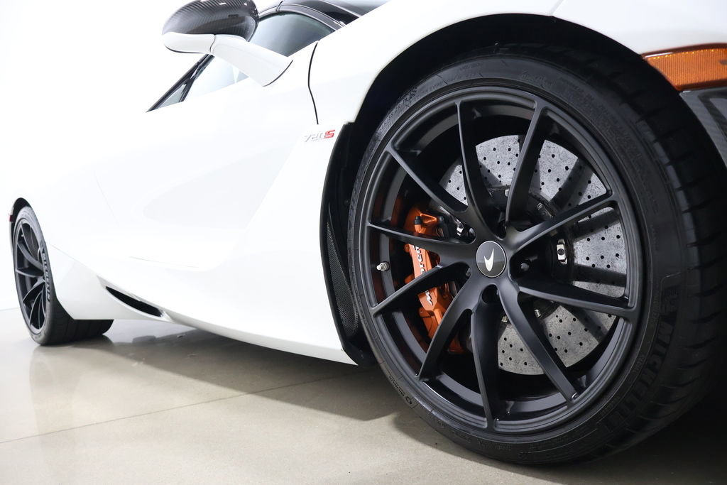 Used 2020 McLaren 720S Spider image 35