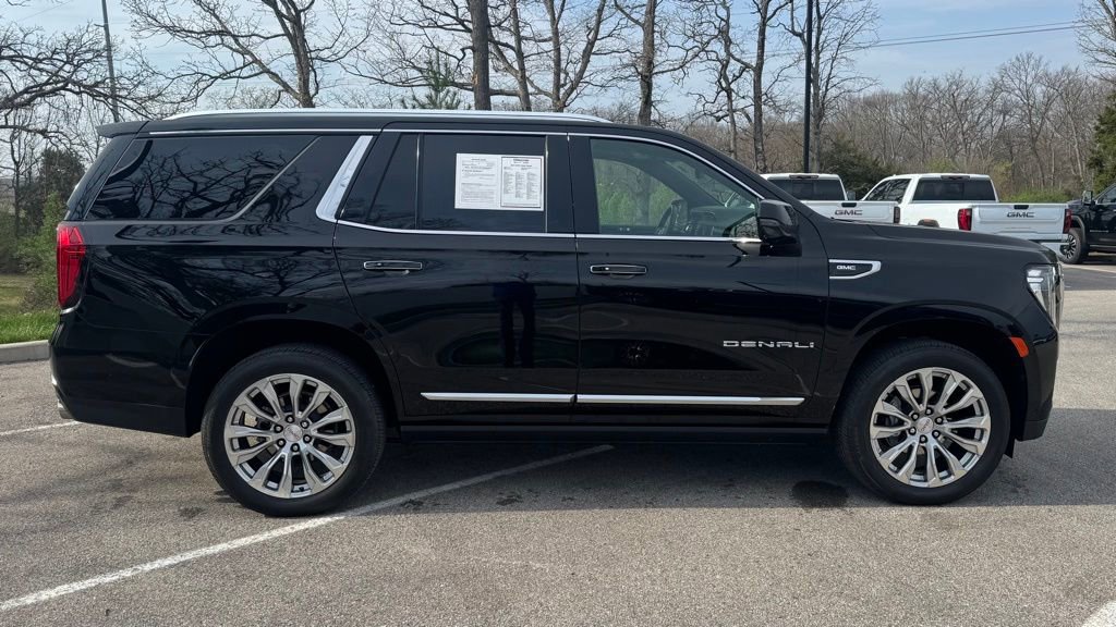 Used 2024 GMC Yukon Denali w/ Denali Reserve Package image 2
