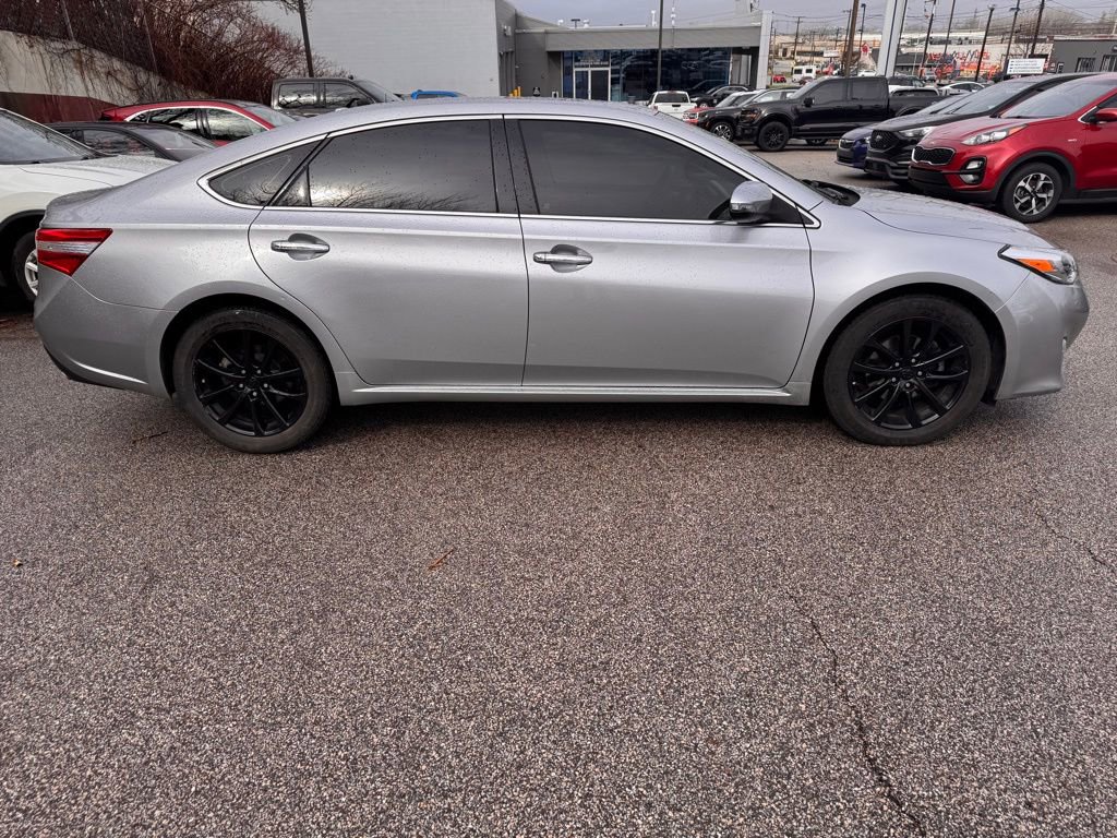 Used 2015 Toyota Avalon XLE Touring image 6