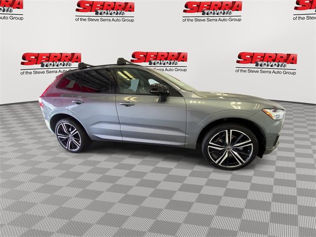 Used 2020 Volvo XC60 T5 R-Design image 3