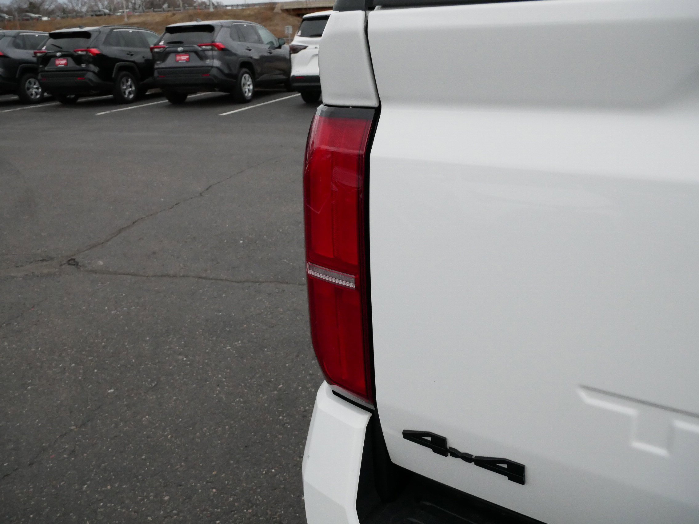 Certified 2024 Toyota Tacoma TRD Off-Road AWD/4WD image 17