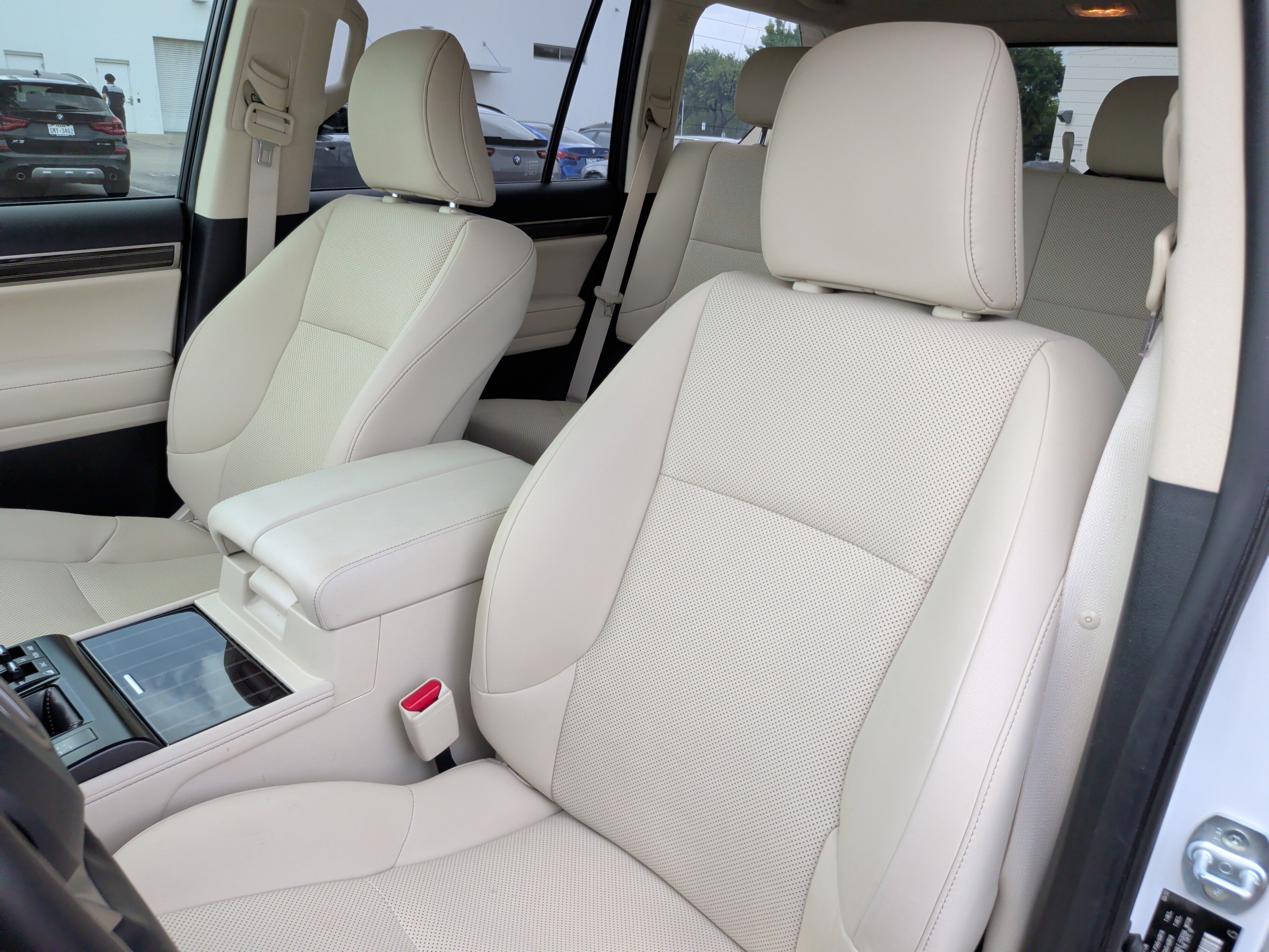 Used 2020 Lexus GX 460 Premium AWD/4WD image 25