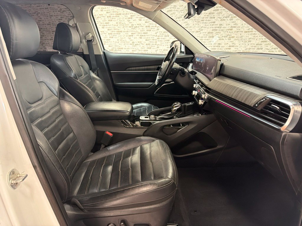Used 2023 Kia Telluride SX Prestige AWD/4WD image 11