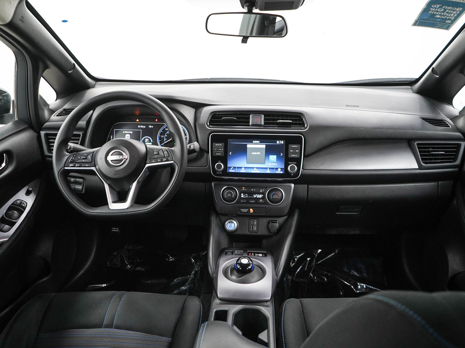 Used 2025 Nissan Leaf S FWD image 13