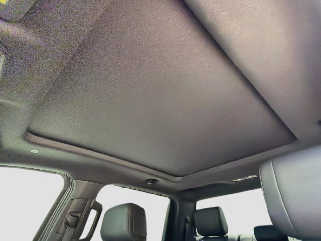 Used 2025 Toyota Tundra Platinum AWD/4WD image 27