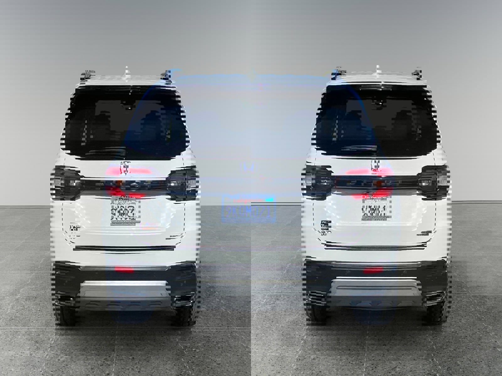 Used 2024 Honda Pilot Touring image 4