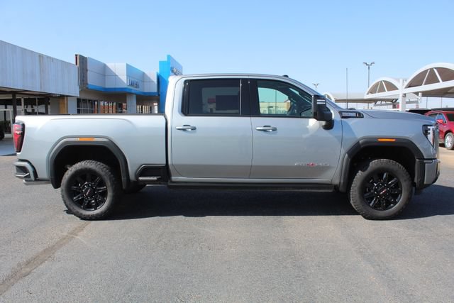 Used 2025 GMC Sierra 2500 AT4 w/ AT4 Premium Plus Package AWD/4WD image 2