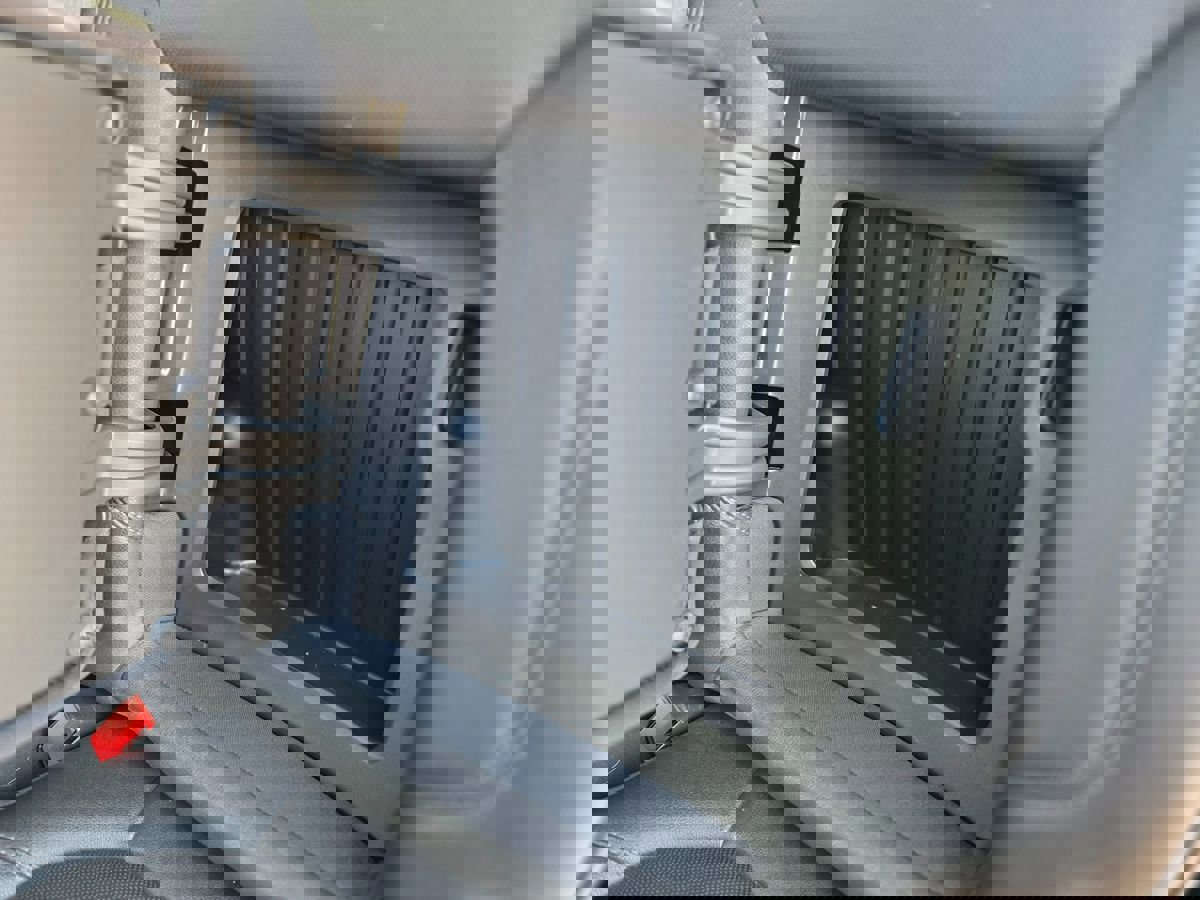 Used 2021 GMC Sierra 1500 SLT image 29