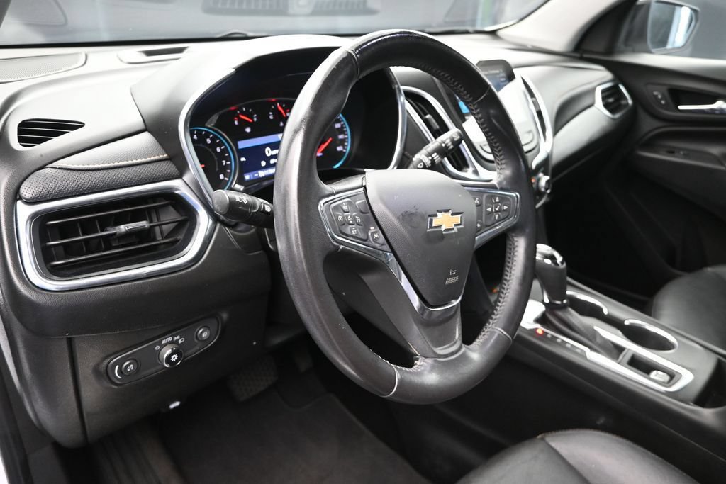 Used 2021 Chevrolet Equinox Premier w/ Redline Edition FWD image 12