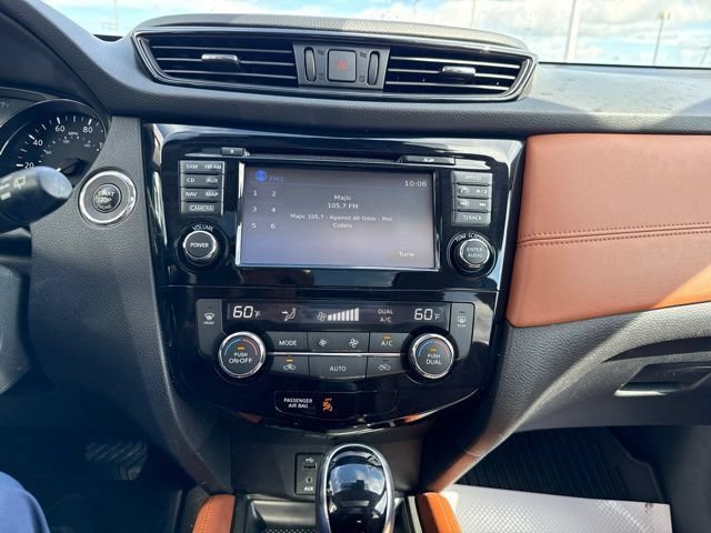 Used 2017 Nissan Rogue SL w/ SL Premium Package AWD/4WD image 21