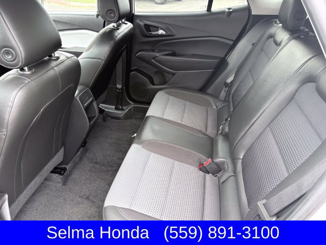 Used 2024 Chevrolet Trax LT w/ LT Convenience Package FWD image 7