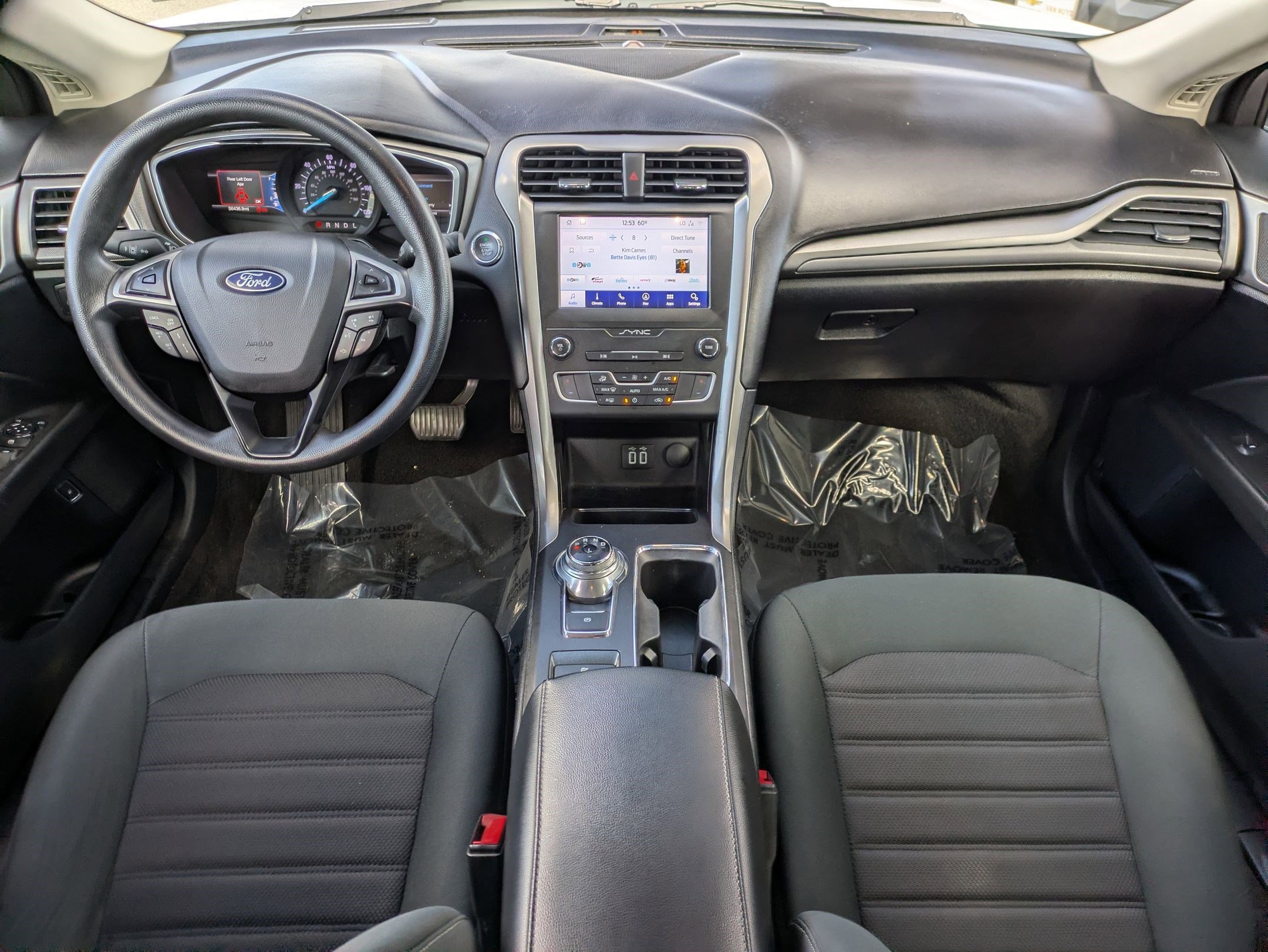 Used 2020 Ford Fusion SE image 23