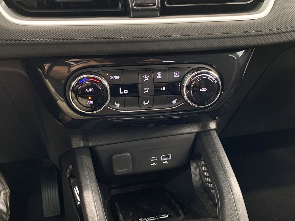 Certified 2024 Chevrolet TrailBlazer LT w/ Convenience Package image 25