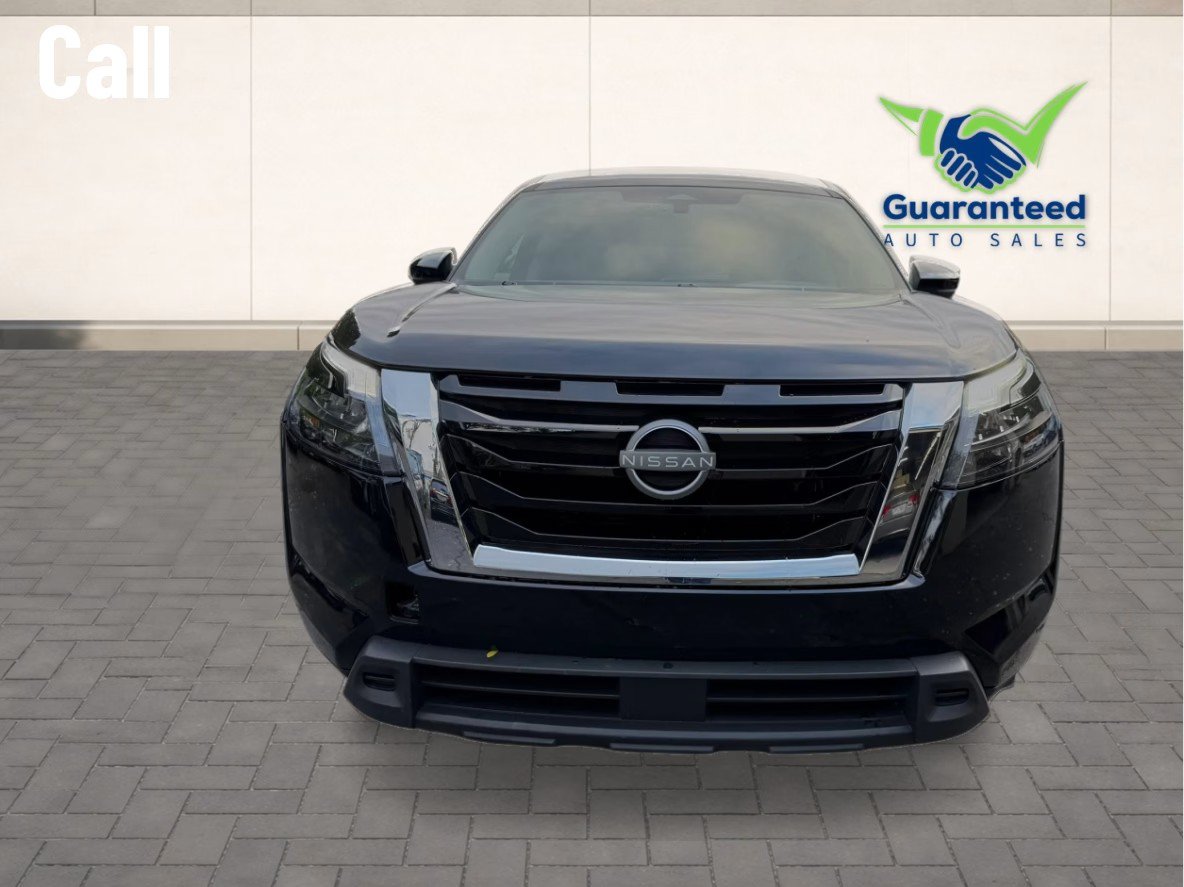 Used 2025 Nissan Pathfinder SV w/ SV Premium Package AWD/4WD image 2