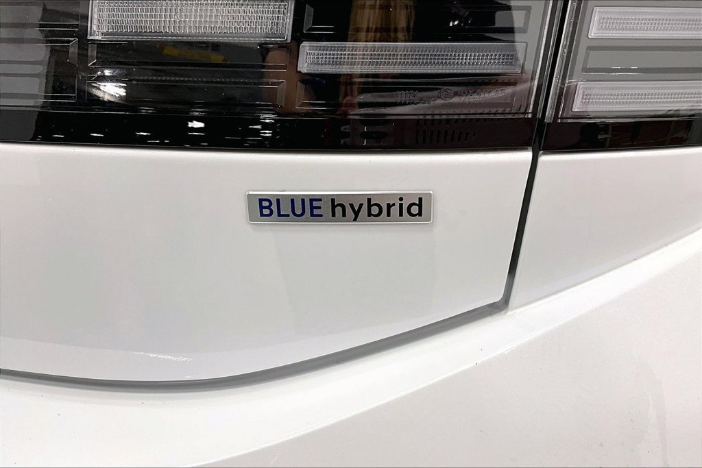New 2026 Hyundai Sonata Blue FWD image 31
